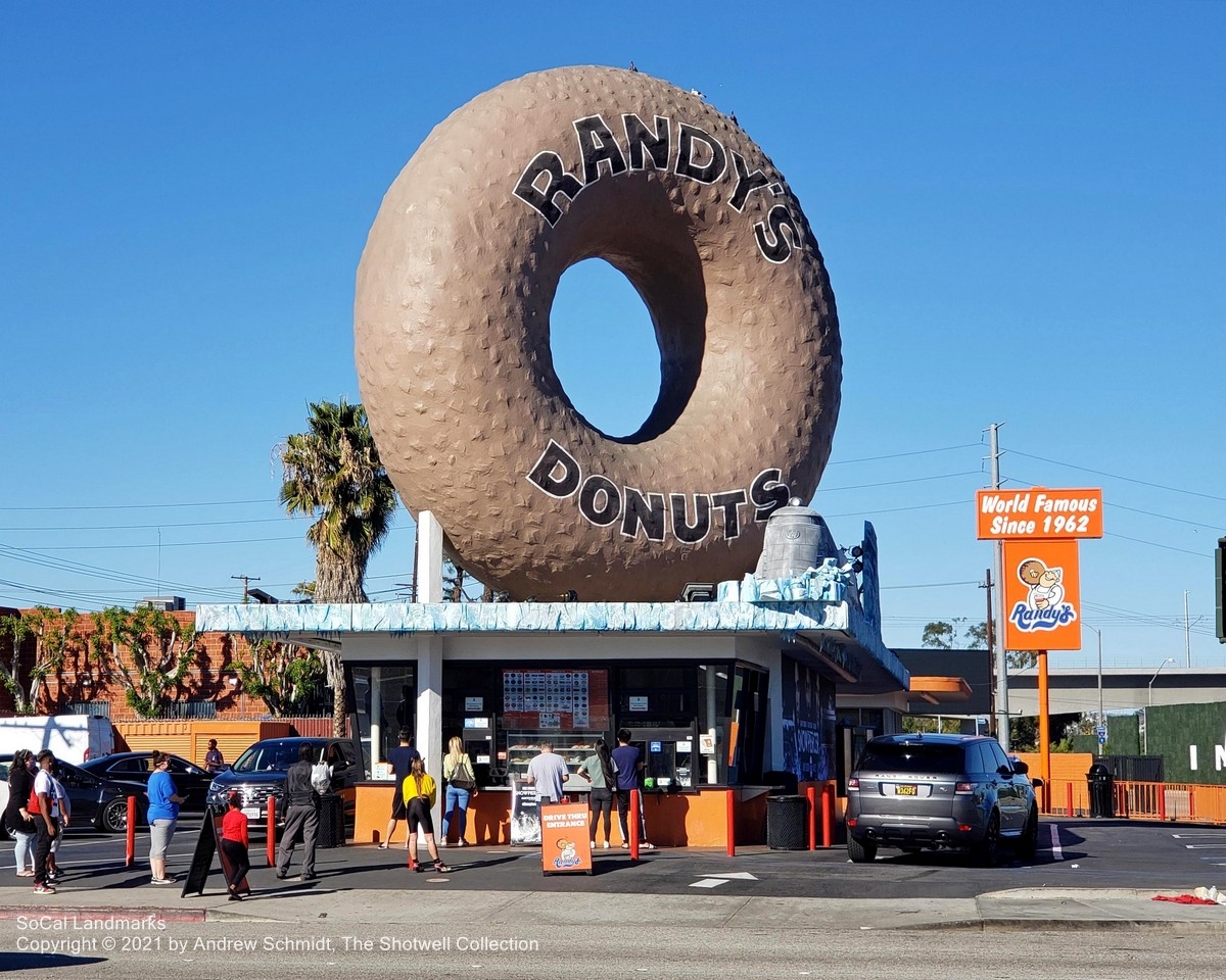 Randy's Donuts, Inglewood, Los Angeles County