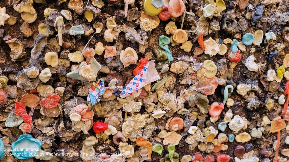 Bubblegum Alley, San Luis Obispo, San Luis Obispo County