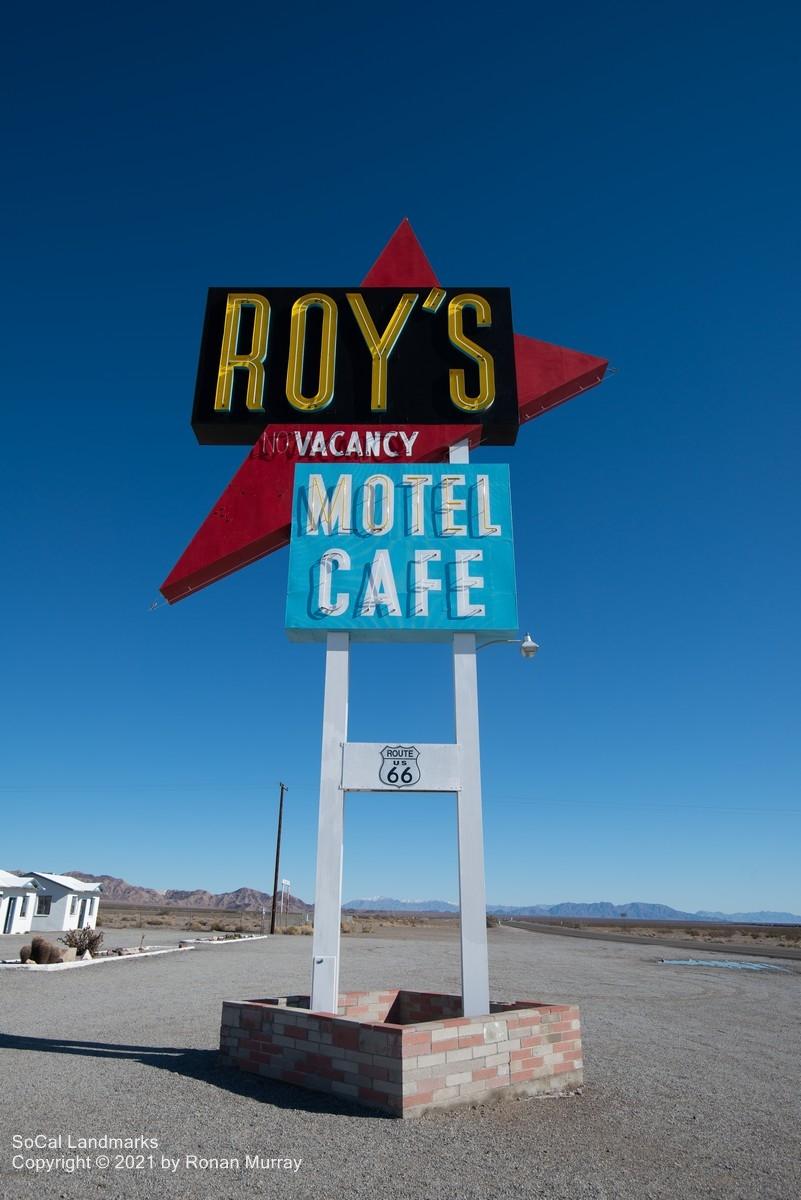 Roy's Motel and Cafe in Amboy - SoCal Landmarks