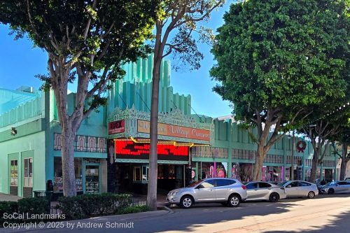 Whittier Village Cinemas, Whittier, Los Angeles County