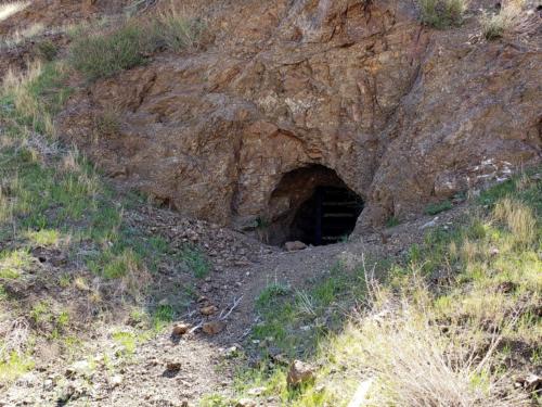 Bear Canyon Mine, Soledad Canyon, Los Angeles County