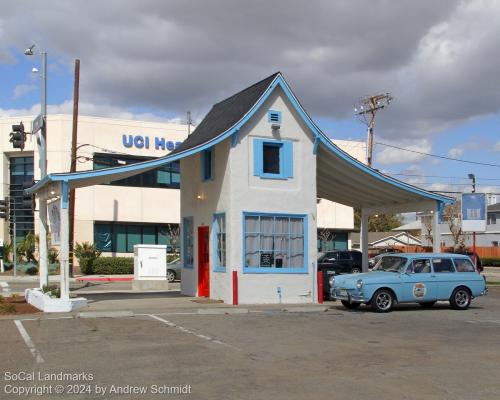 Christiansen and Grow Filling Station, Orange, Orange County