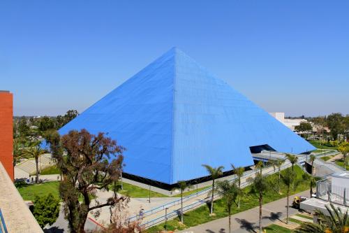 Walter Pyramid, Long Beach, Los Angeles County