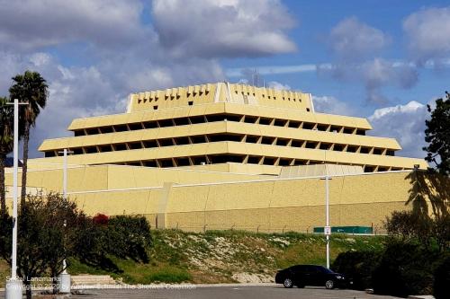 Chet Holifield Federal Building, Laguna Niguel, Orange County